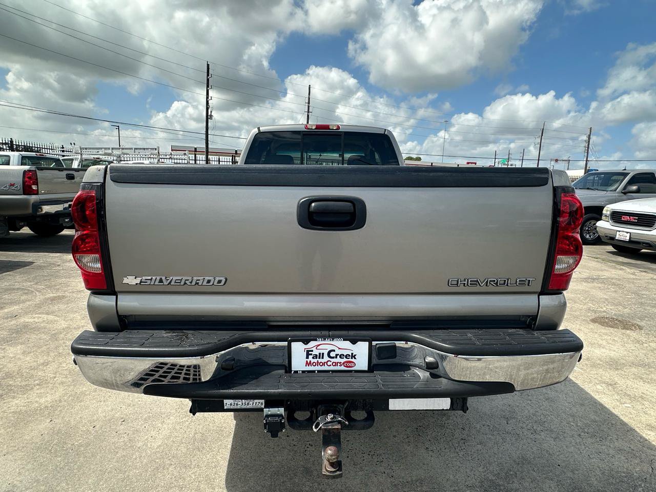 Used 2003 Chevrolet Silverado 2500 LS w/ Skid Plate Package AWD/4WD image 4