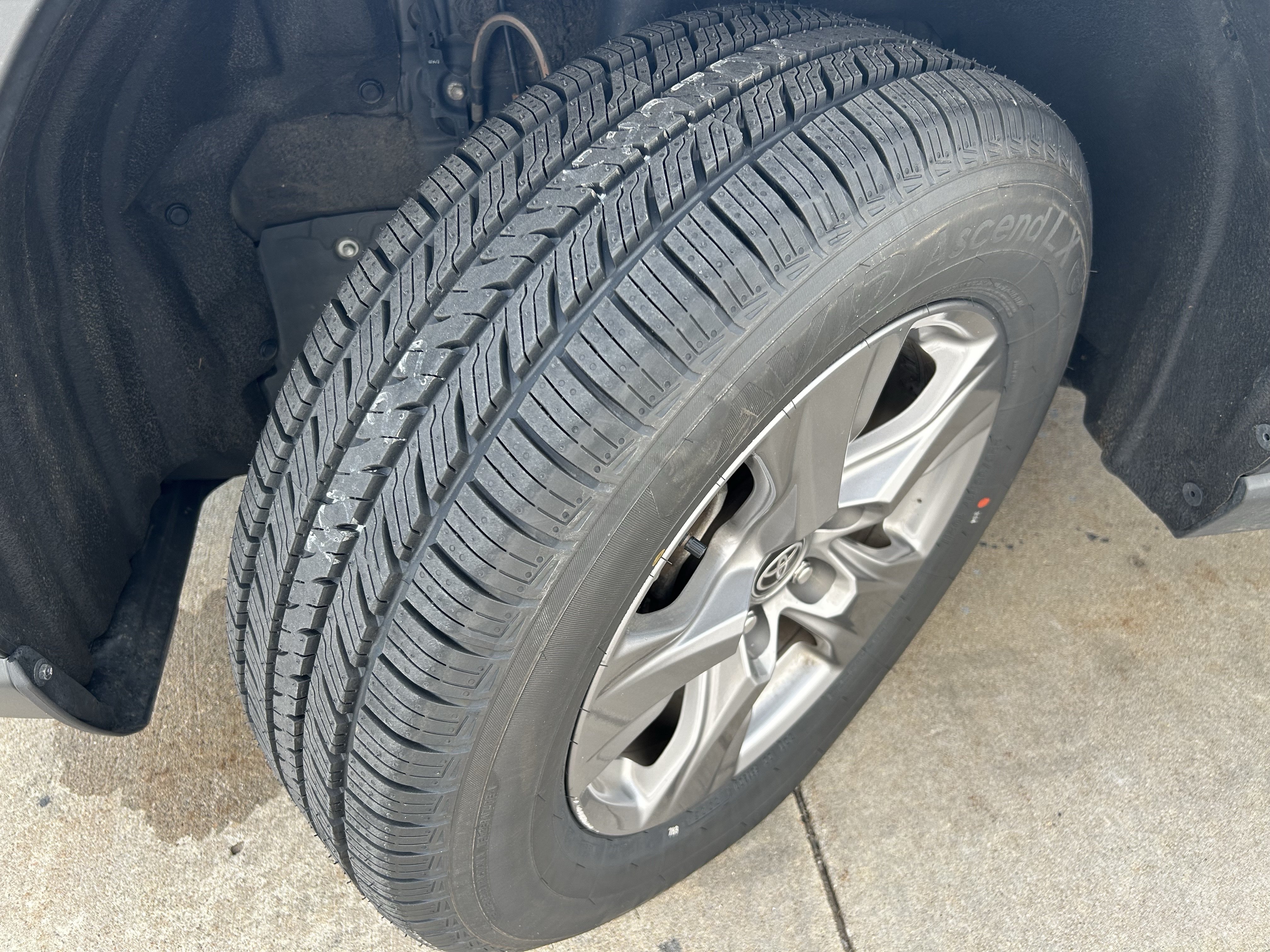Certified 2024 Toyota RAV4 XLE AWD/4WD image 10