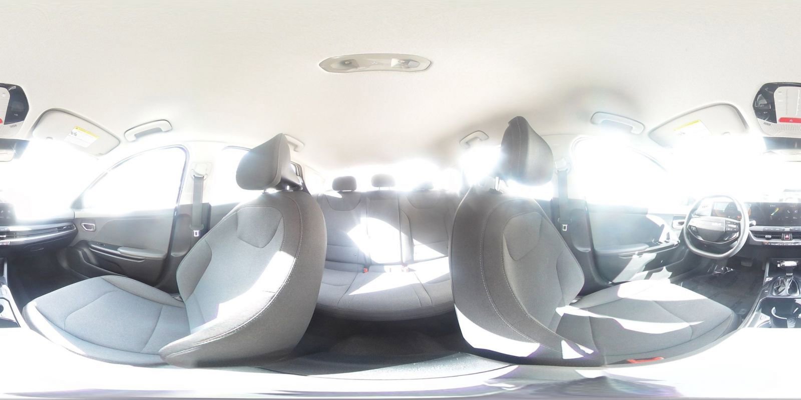 Used 2025 Kia K4 LXS image 42