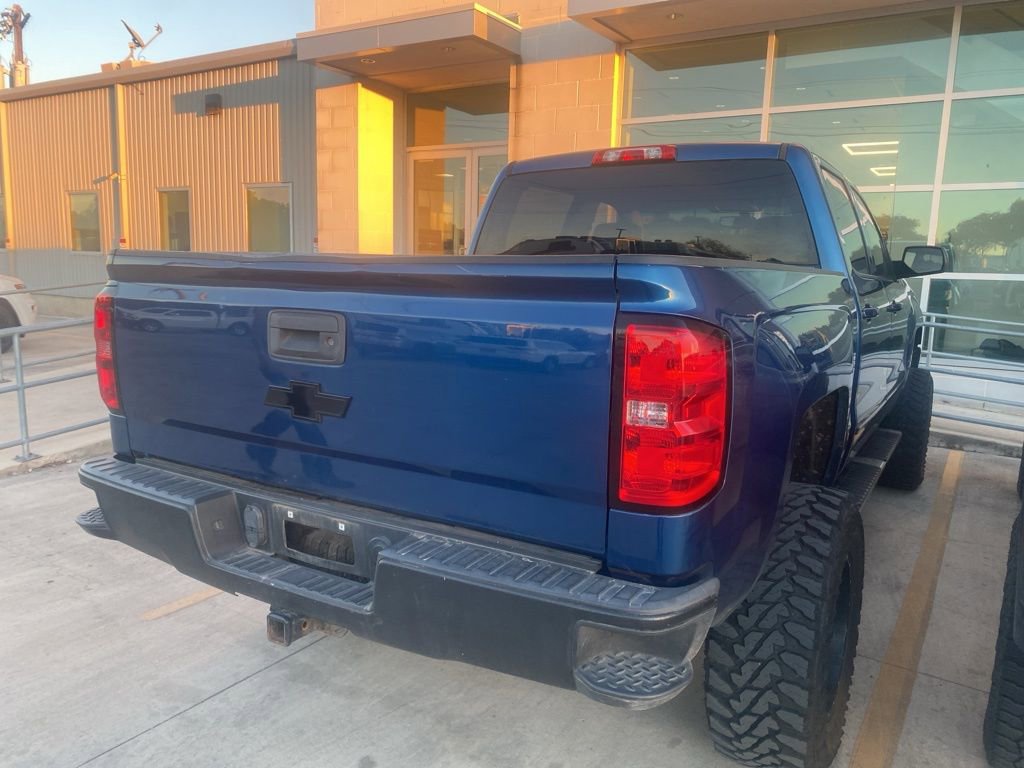Used 2018 Chevrolet Silverado 1500 LT w/ Texas Edition image 3