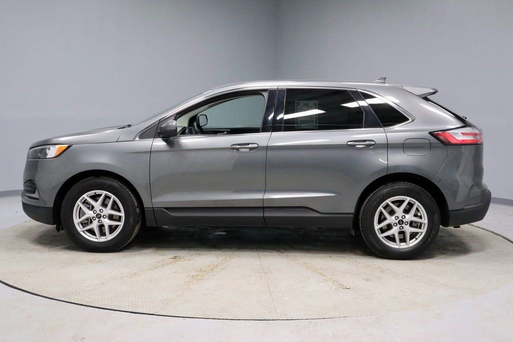 Used 2023 Ford Edge SEL image 8