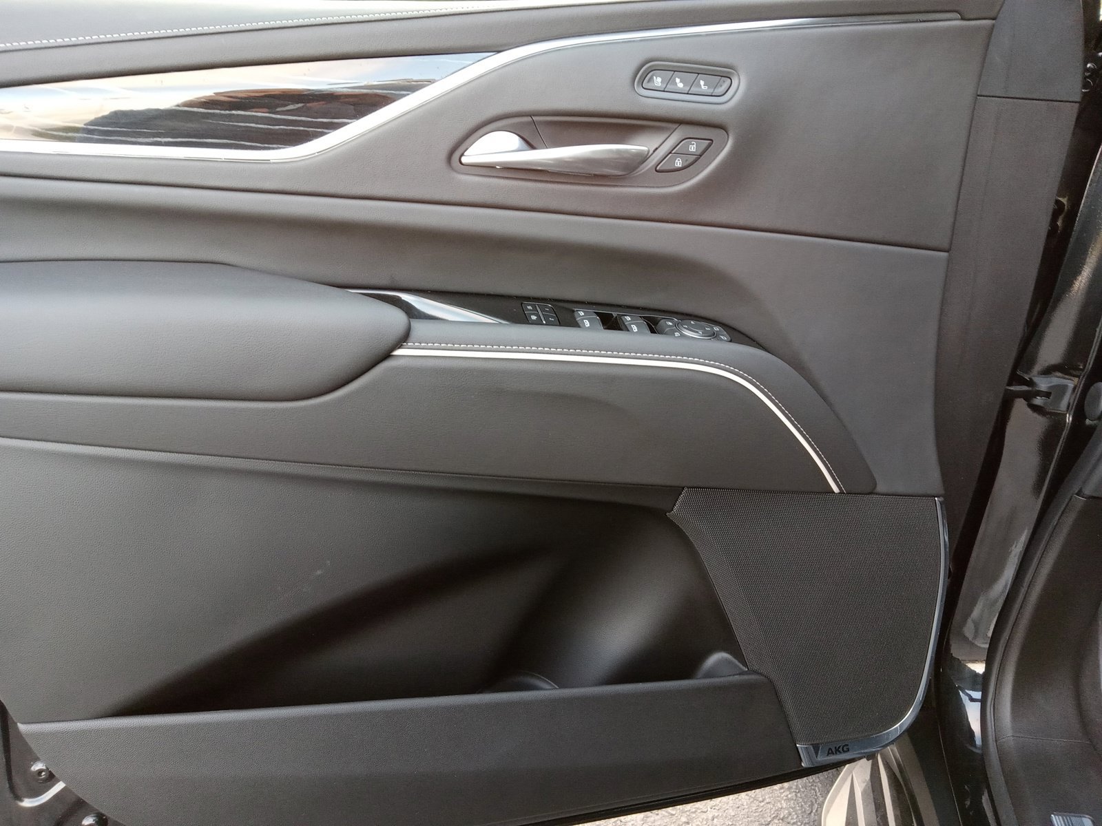 Used 2021 Cadillac Escalade Sport AWD/4WD image 9