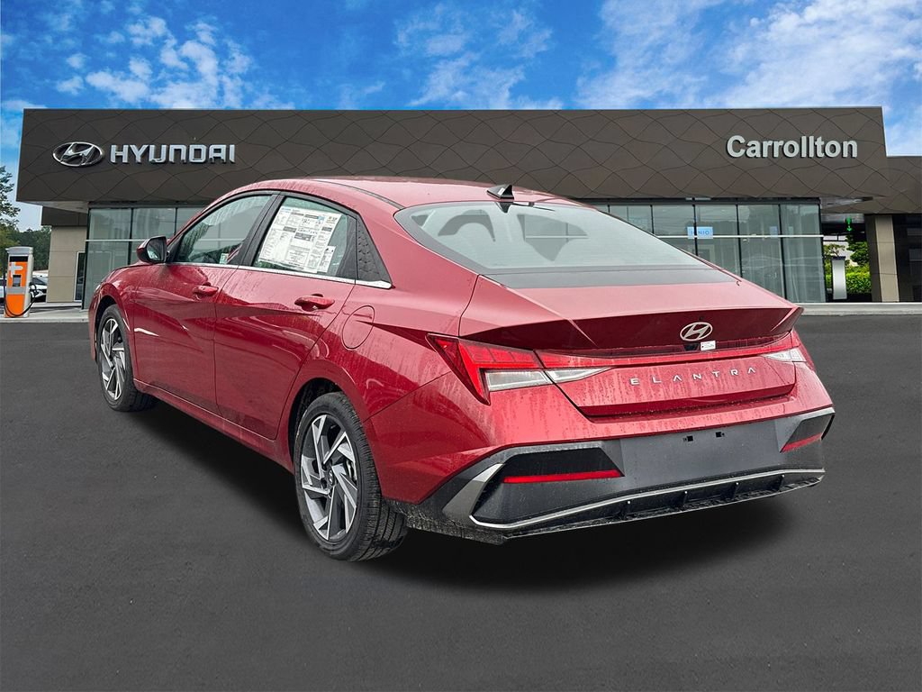 New 2025 Hyundai Elantra SEL FWD image 8