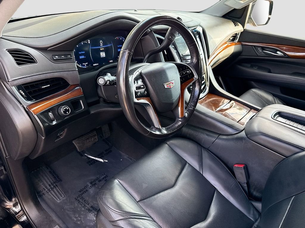 Used 2019 Cadillac Escalade Premium Luxury image 28