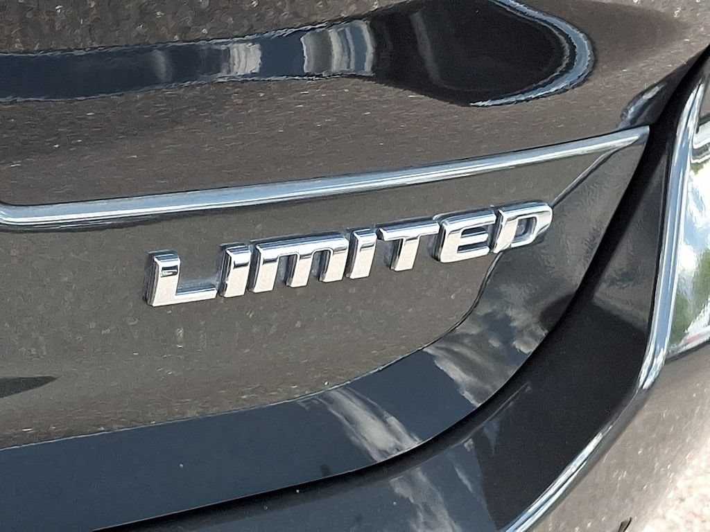 Used 2021 Jeep Grand Cherokee L Limited AWD/4WD image 36