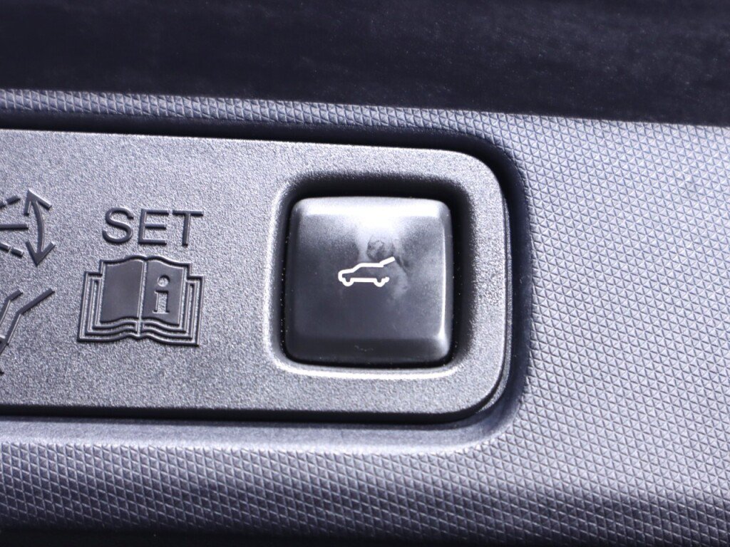 Used 2021 Ford Mustang Mach-E Premium w/ Equipment Group 301A AWD/4WD image 41