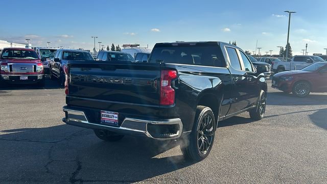 Used 2022 Chevrolet Silverado 1500 LT w/ Bed Protection Package image 3