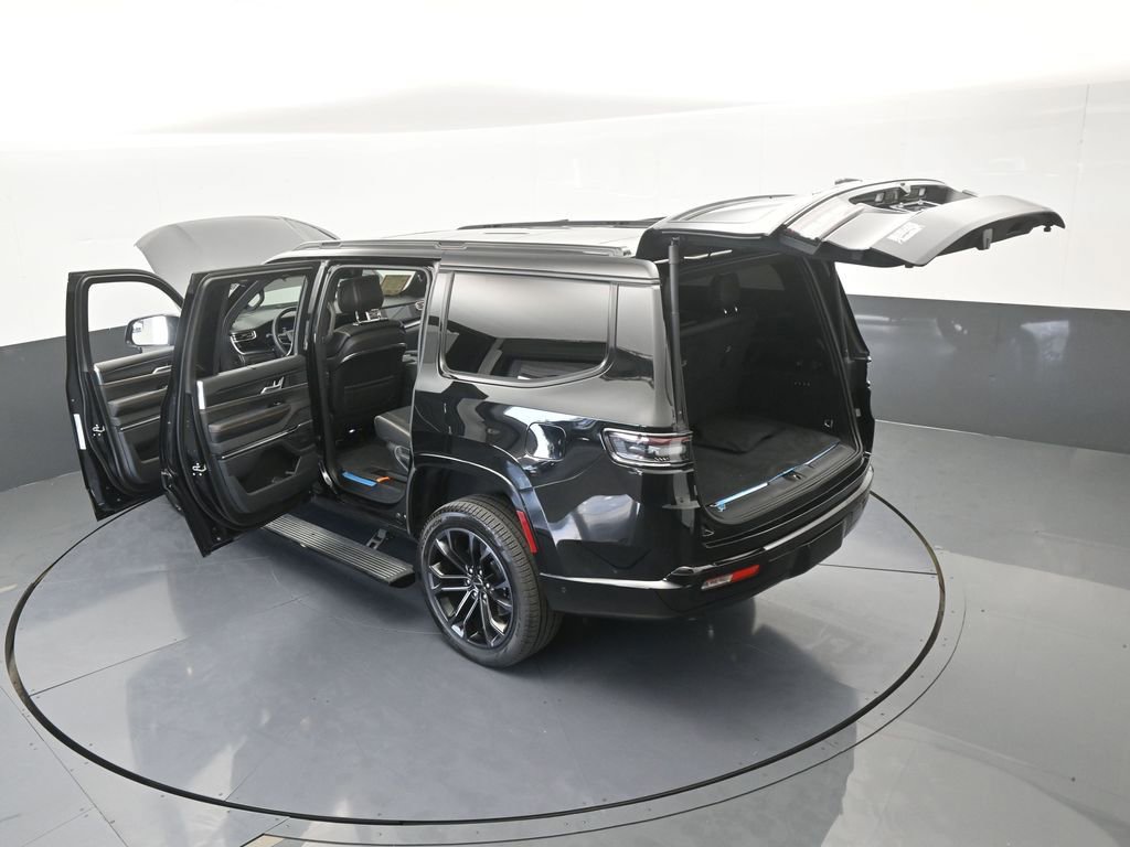 Used 2024 Jeep Grand Wagoneer Series III w/ Quick Order Packagew 28T image 88