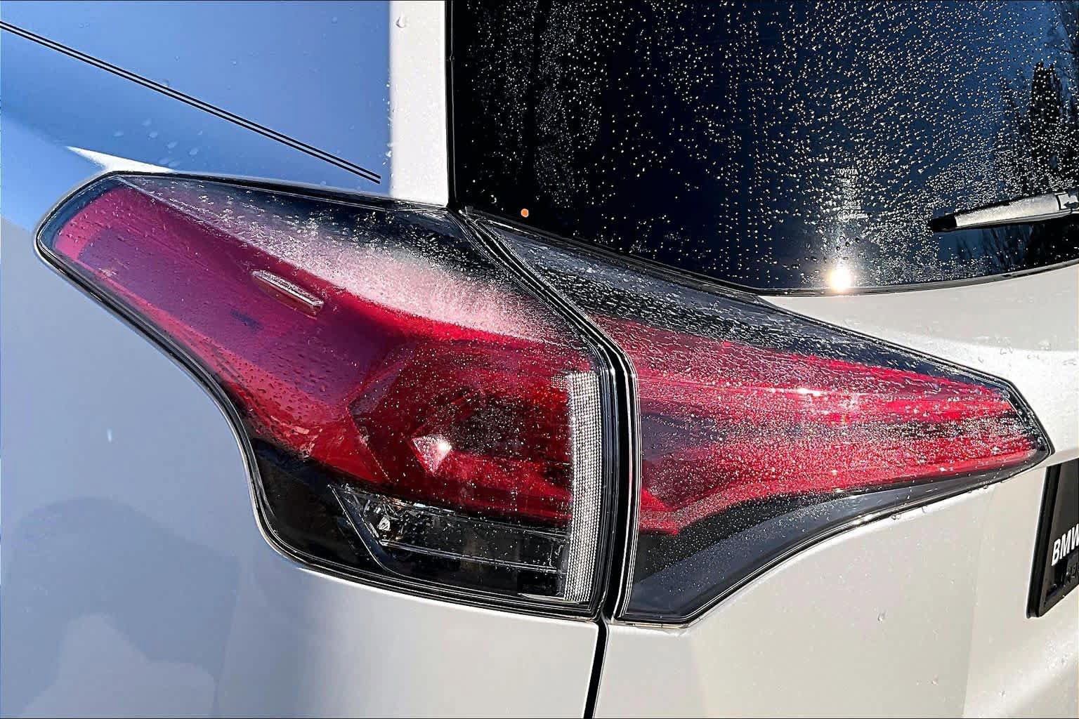 Used 2017 Toyota RAV4 Limited AWD/4WD image 30