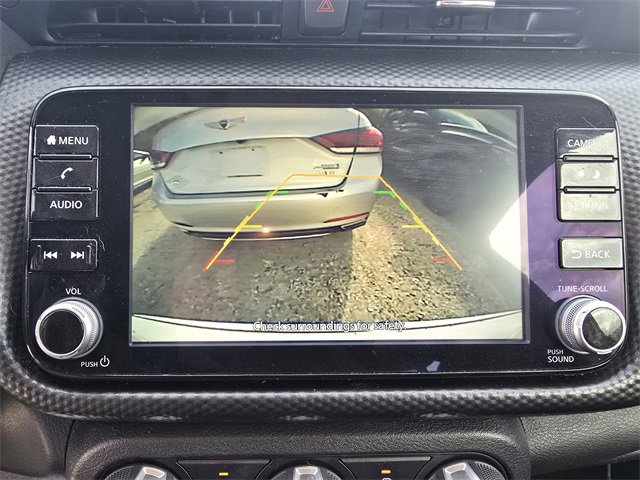 Used 2023 Nissan Kicks SV image 6