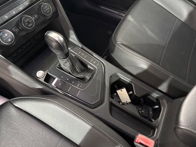 Used 2018 Volkswagen Tiguan SEL FWD image 22