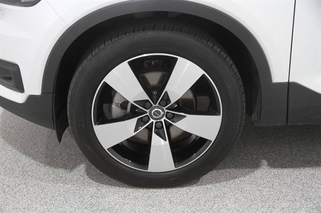 Used 2022 Volvo XC40 T5 Momentum w/ Premium Package AWD/4WD image 21