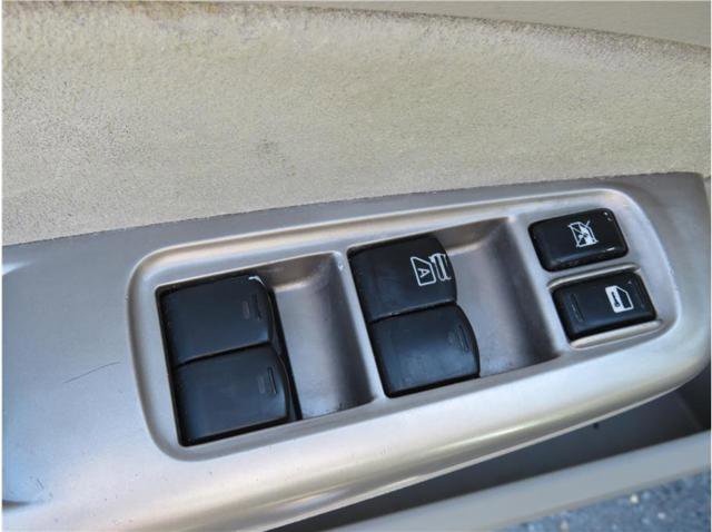 Used 2009 Subaru Forester 2.5X Limited AWD/4WD image 30