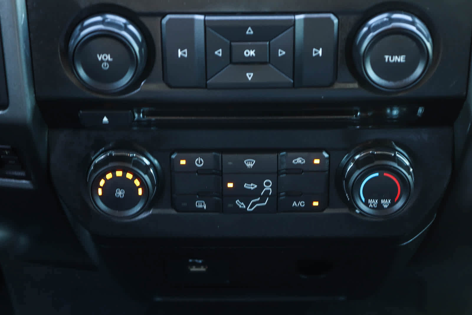 Used 2019 Ford F250 XLT w/ XLT Value Package image 18