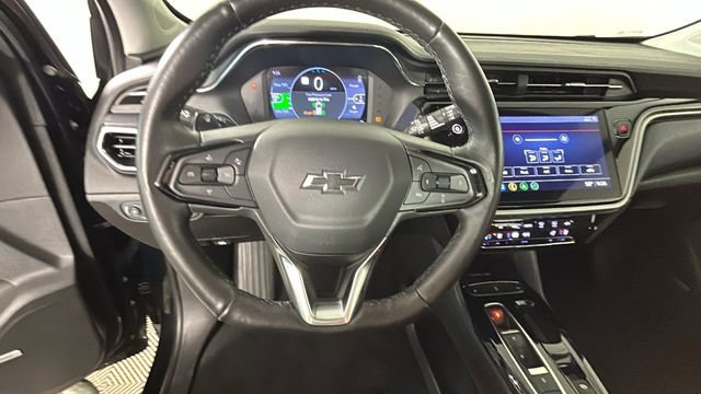 Used 2022 Chevrolet Bolt EUV Premier w/ Sun & Sound Package FWD image 15