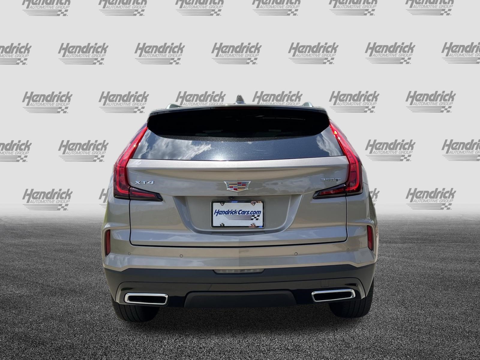 Used 2025 Cadillac XT4 Premium Luxury FWD image 8