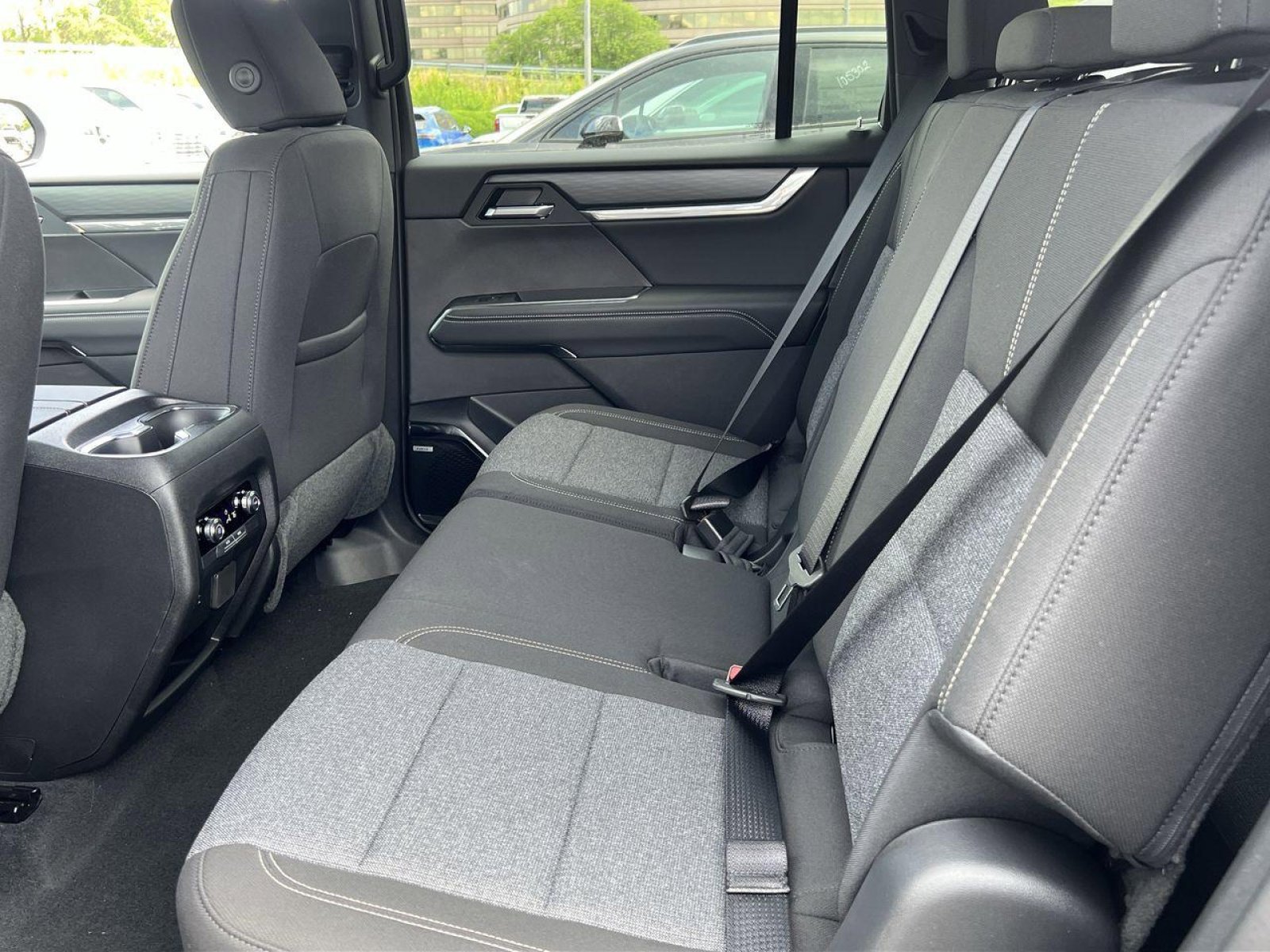 New 2025 GMC Acadia Elevation image 21