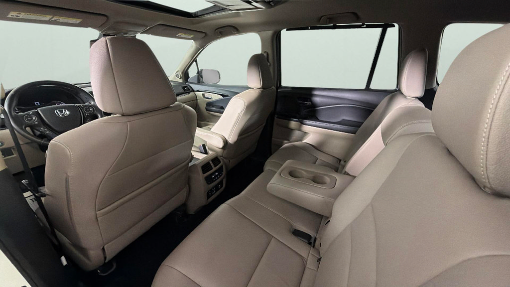 Used 2017 Honda Pilot Touring image 29