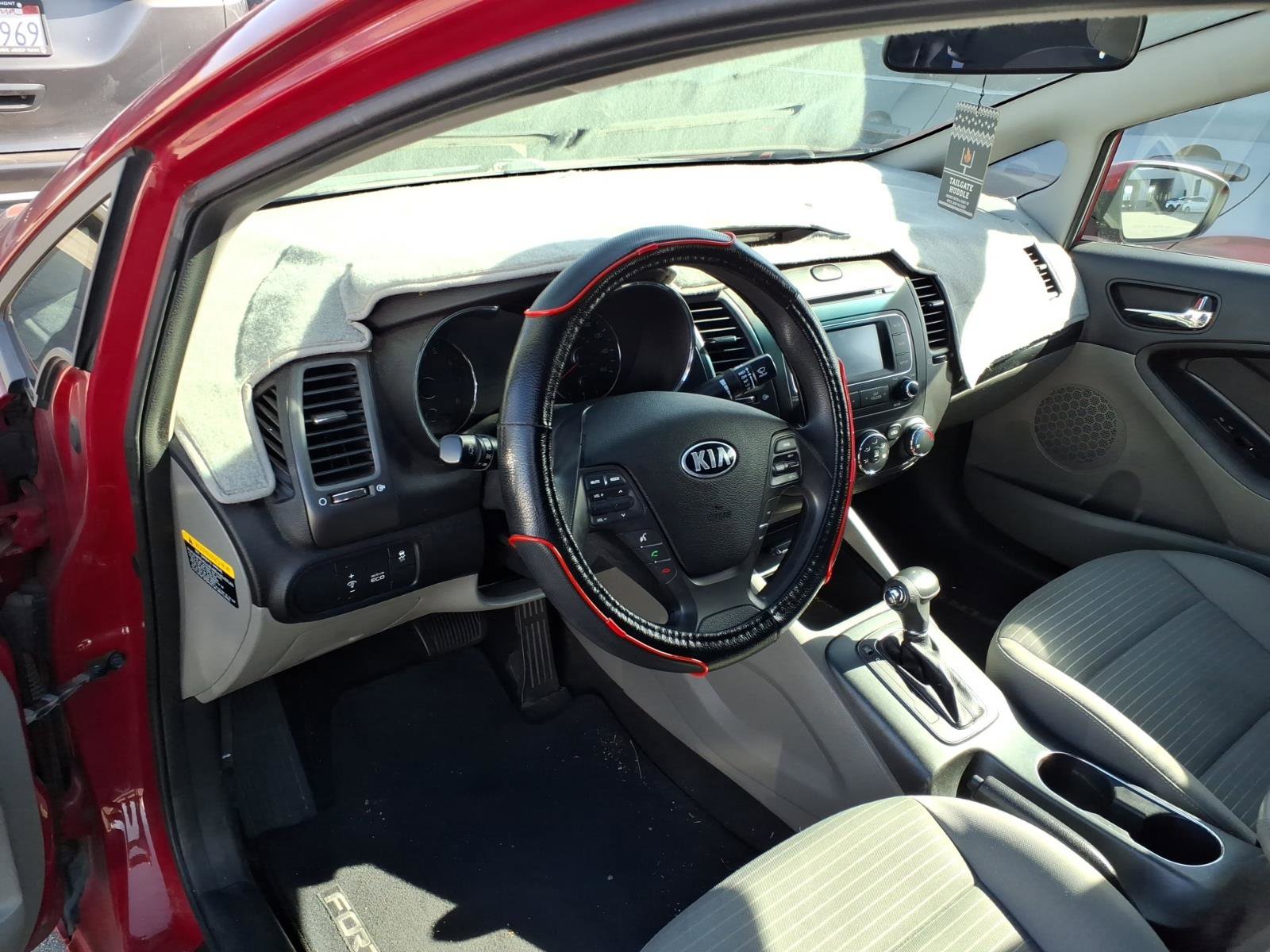 Used 2016 Kia Forte LX w/ LX Popular Plus Package image 5