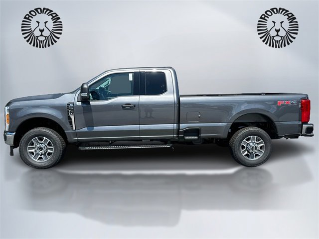 New 2025 Ford F350 XLT w/ FX4 Off-Road Package image 8