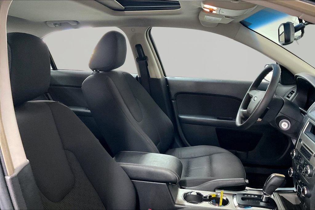 Used 2010 Ford Fusion SE image 30