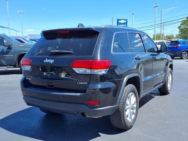 Used 2021 Jeep Grand Cherokee Laredo AWD/4WD image 2