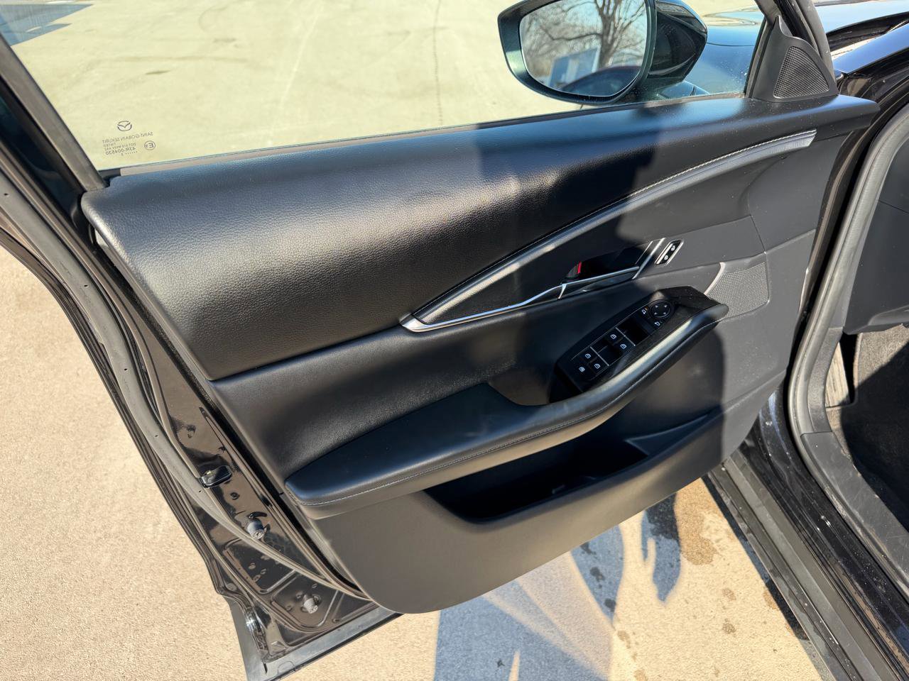 Used 2025 MAZDA CX-30 AWD 2.5 S w/ Preferred Package image 17