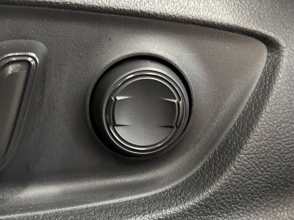 Used 2023 Toyota Camry LE image 22