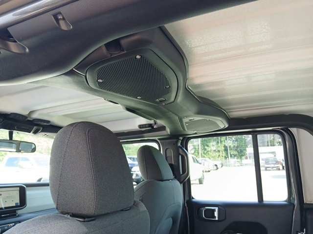 Used 2025 Jeep Gladiator Sport image 30