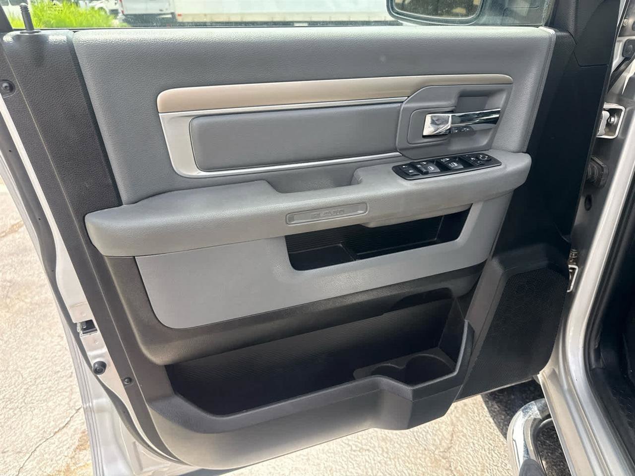Used 2014 RAM 1500 Lone Star RWD image 17