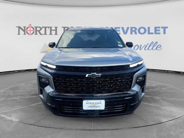 Used 2025 Chevrolet Traverse RS FWD image 6