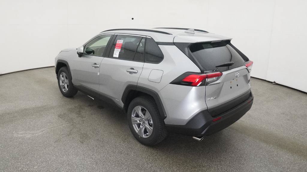 New 2025 Toyota RAV4 XLE AWD/4WD image 8