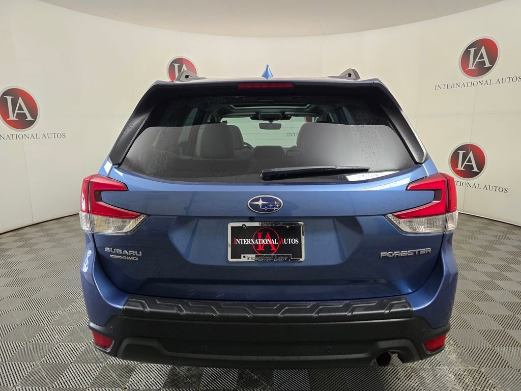 Used 2023 Subaru Forester Limited AWD/4WD image 8