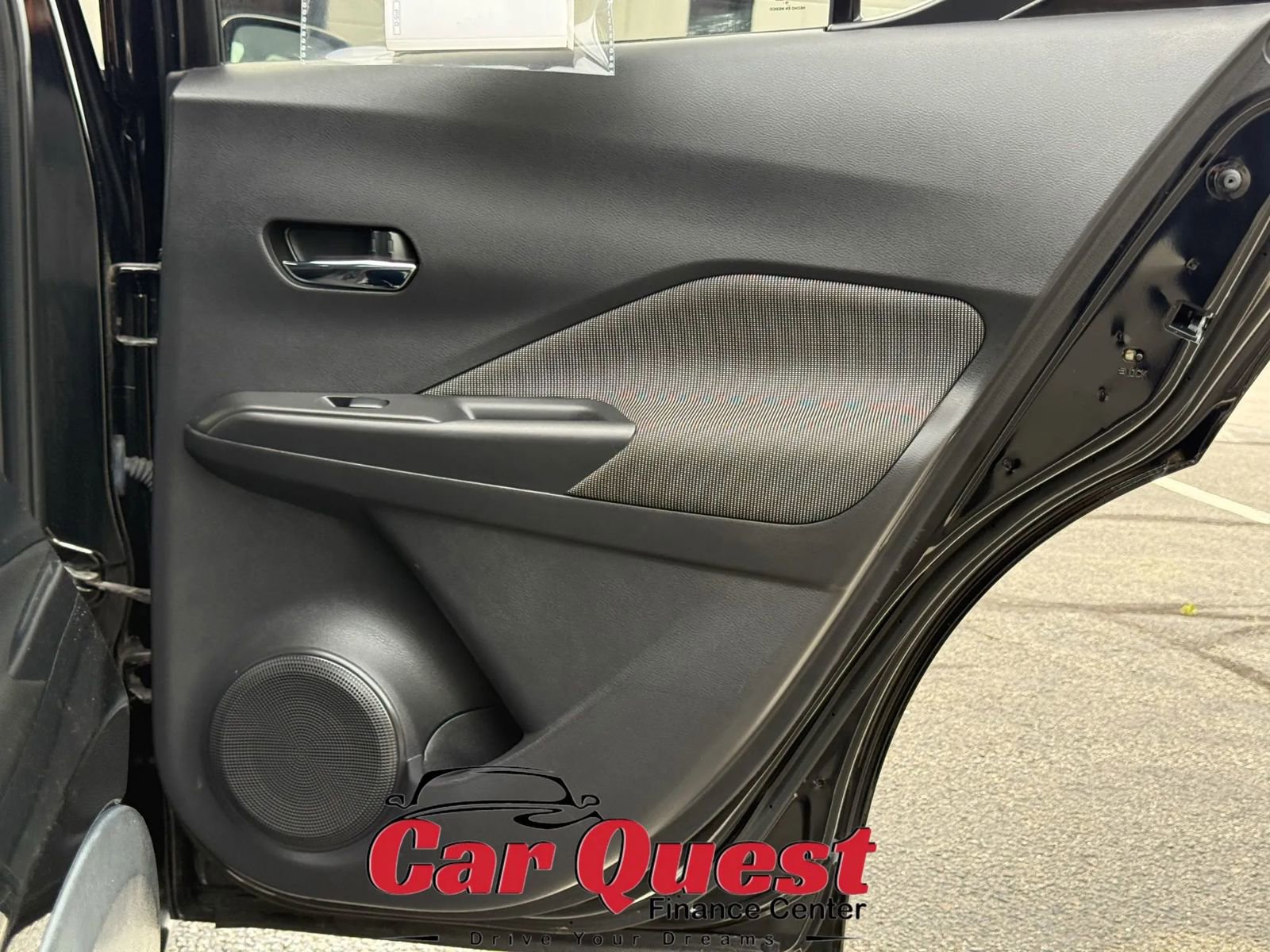 Used 2020 Nissan Kicks SV image 16