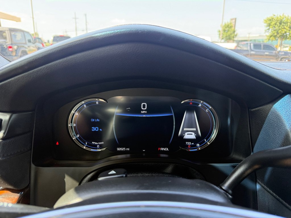 Used 2020 Cadillac Escalade Premium Luxury RWD image 33