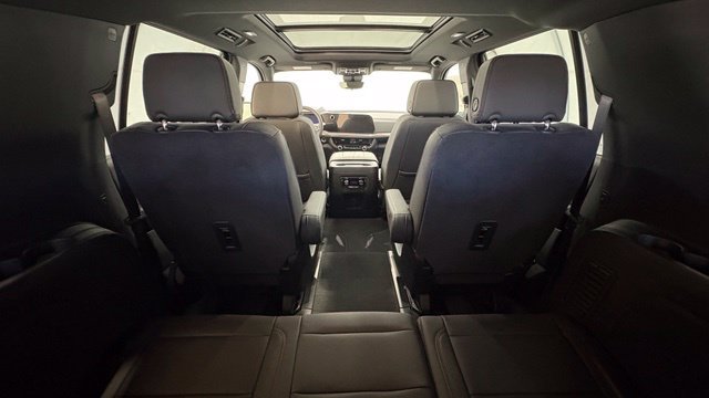 New 2026 Chevrolet Suburban High Country w/ Sun And Tow Package AWD/4WD image 36