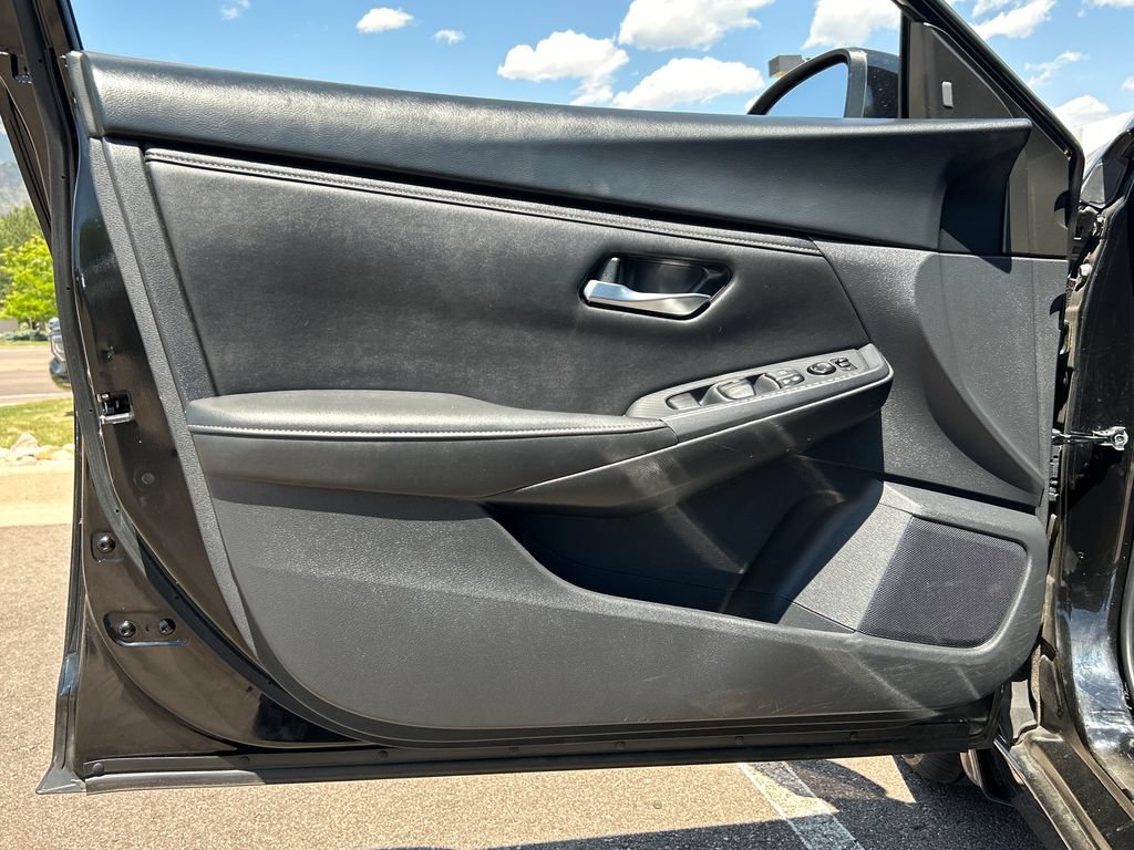 Used 2023 Nissan Sentra SV FWD image 28