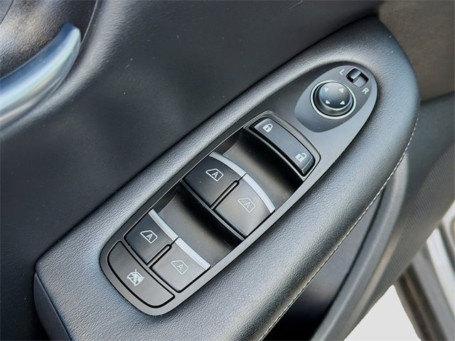 Used 2021 INFINITI QX50 Essential w/ Convenience Package image 24