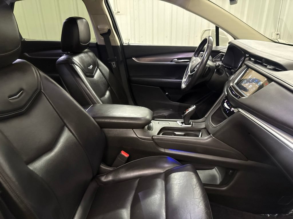 Used 2017 Cadillac XT5 Luxury FWD image 19