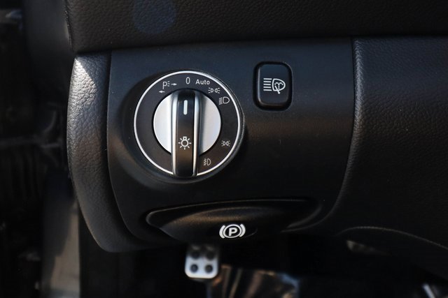 Used 2011 Mercedes-Benz SL 550 image 49