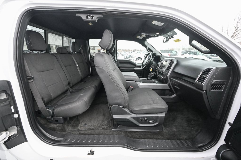 Used 2015 Ford F150 XLT w/ Equipment Group 302A Luxury image 28