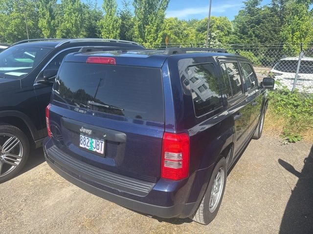 Used 2016 Jeep Patriot Sport FWD image 17