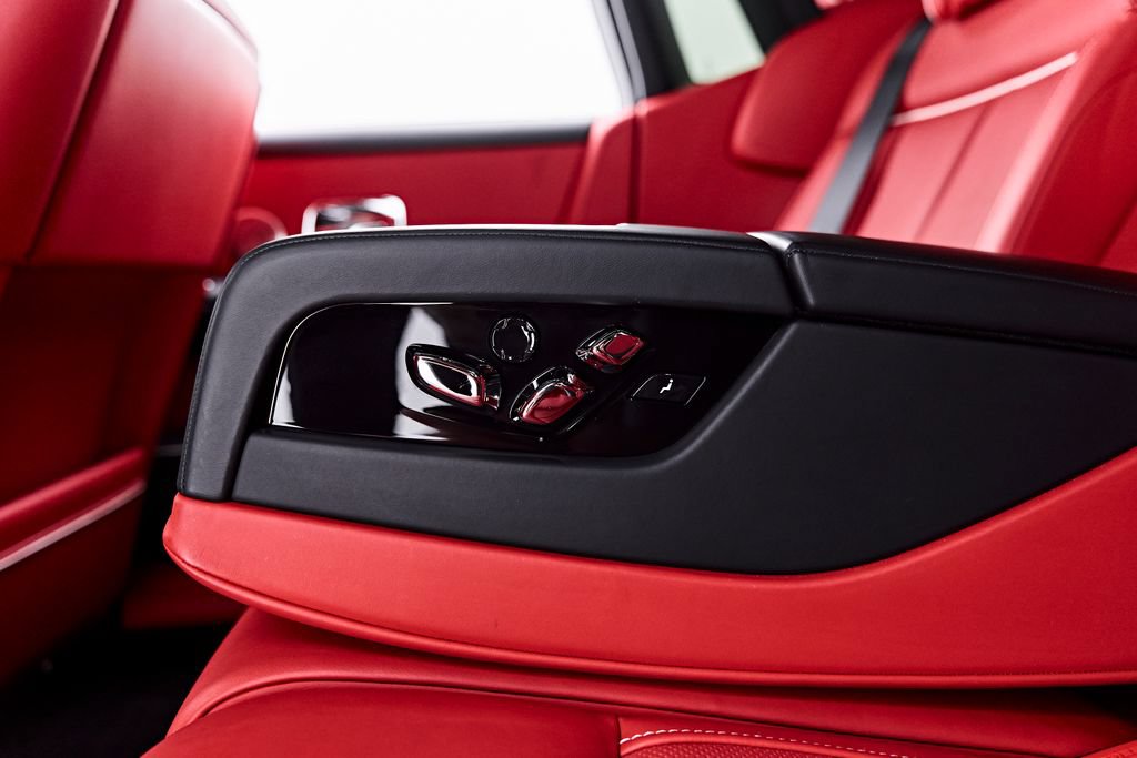 Used 2021 Rolls-Royce Phantom Sedan RWD image 69