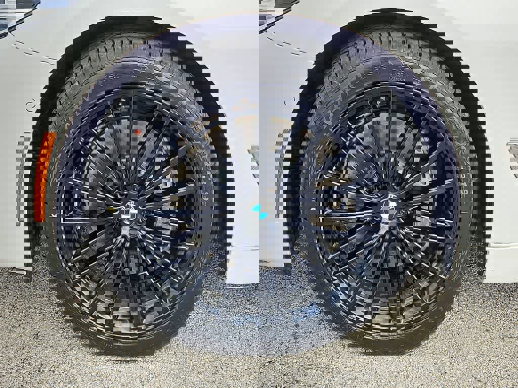 Used 2020 BMW 540i w/ Convenience Package image 14