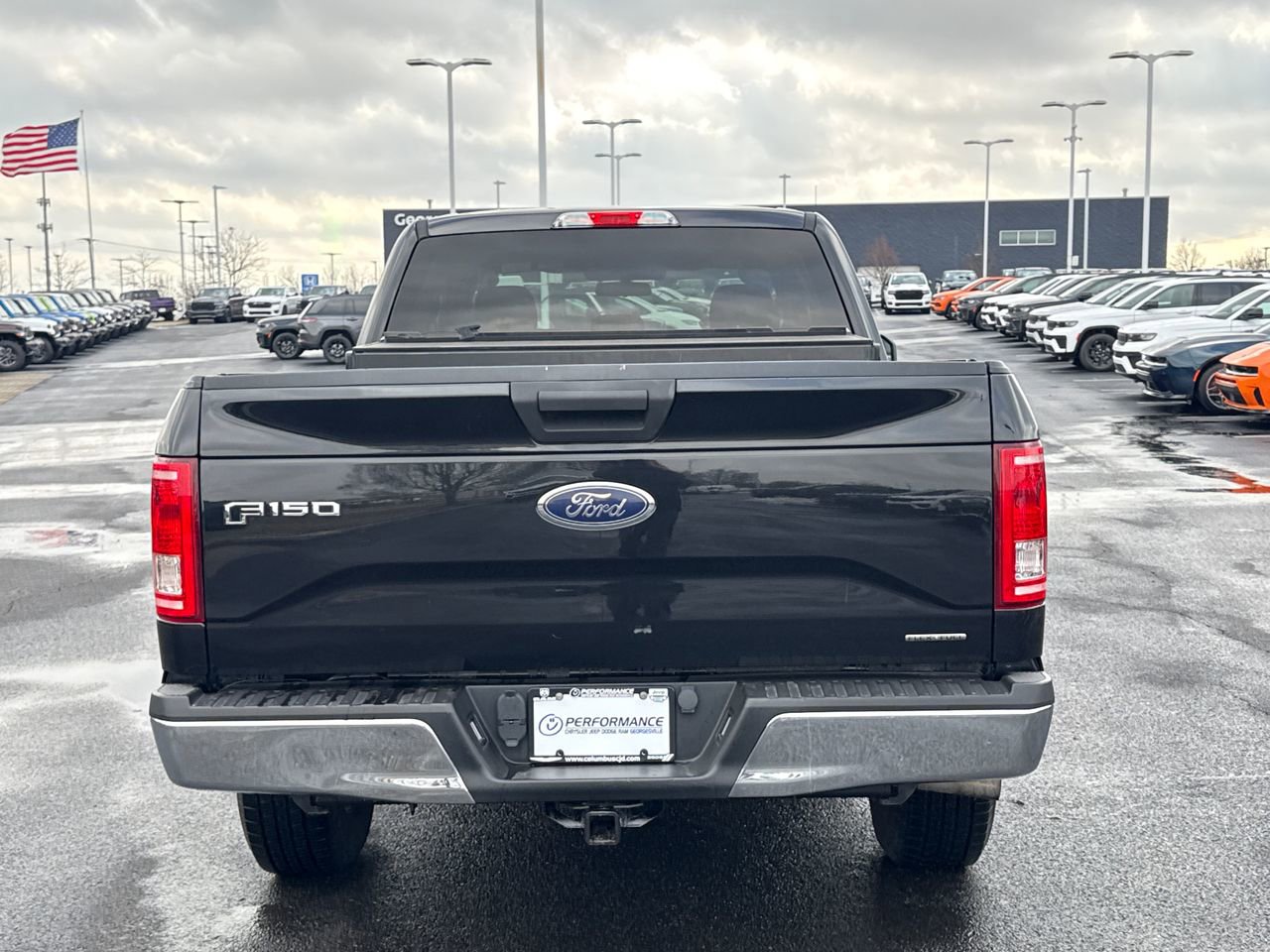 Used 2015 Ford F150 XLT image 4