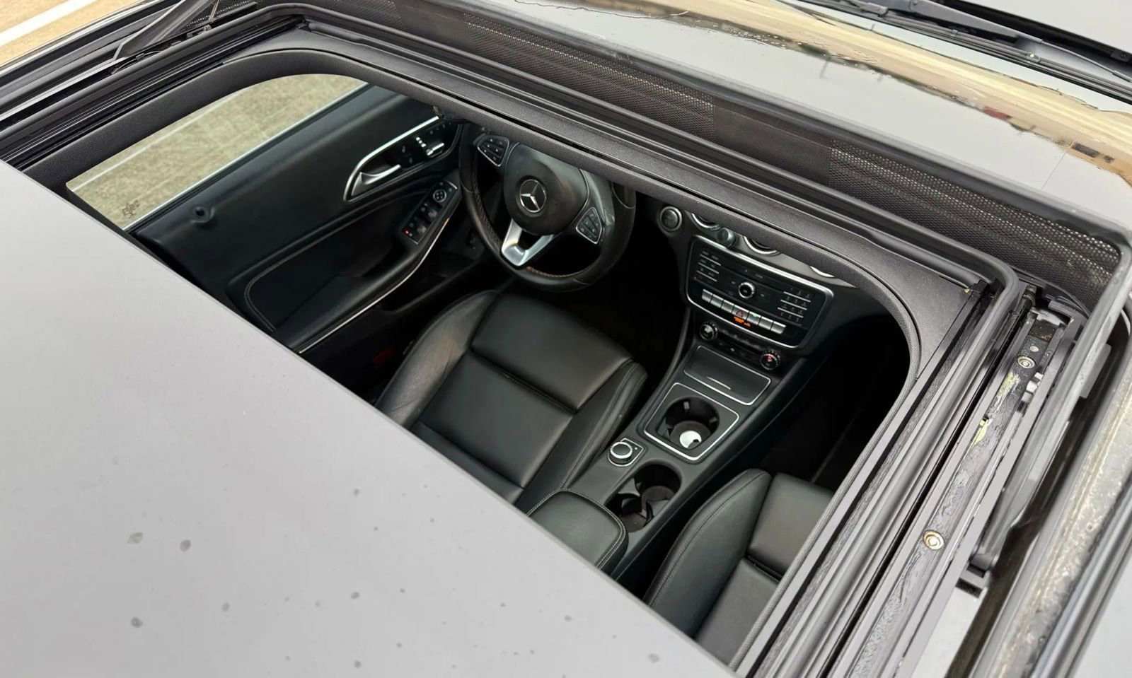 Used 2017 Mercedes-Benz CLA 250 image 16