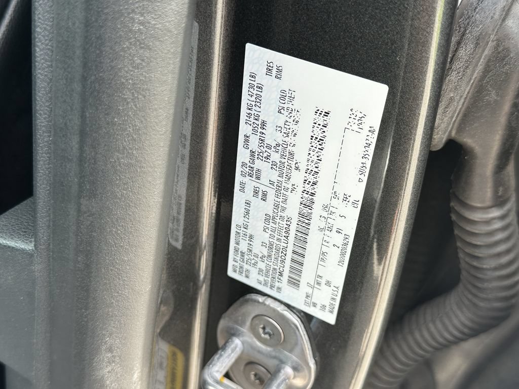 Used 2020 Ford Escape Titanium AWD/4WD image 38