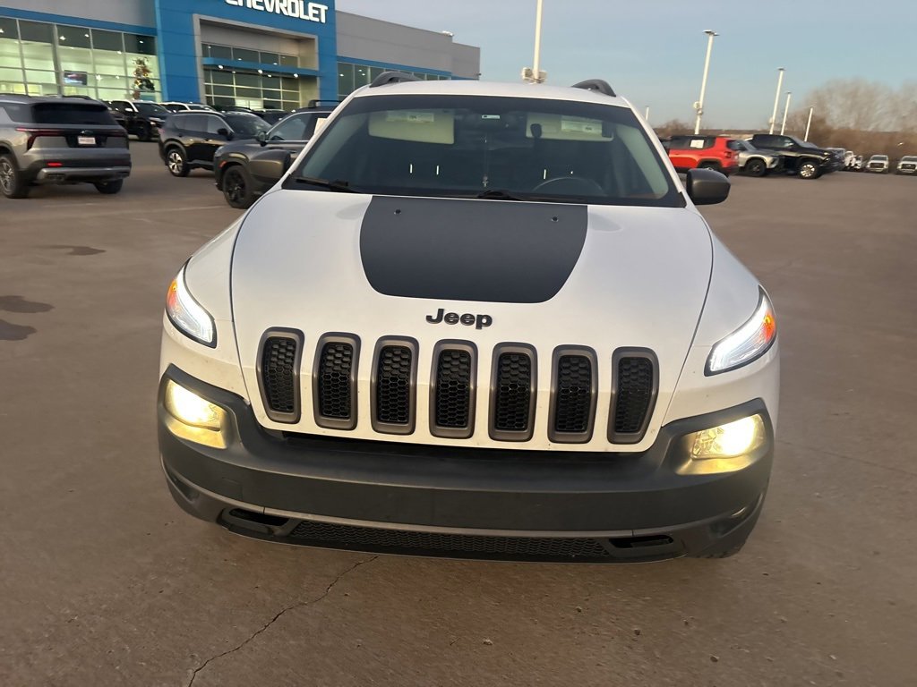 Used 2016 Jeep Cherokee Trailhawk w/ Comfort/Convenience Group video 2