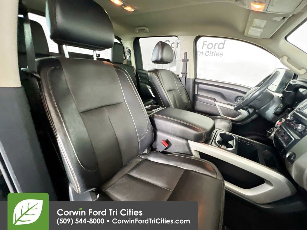 Used 2016 Nissan Titan SL image 17