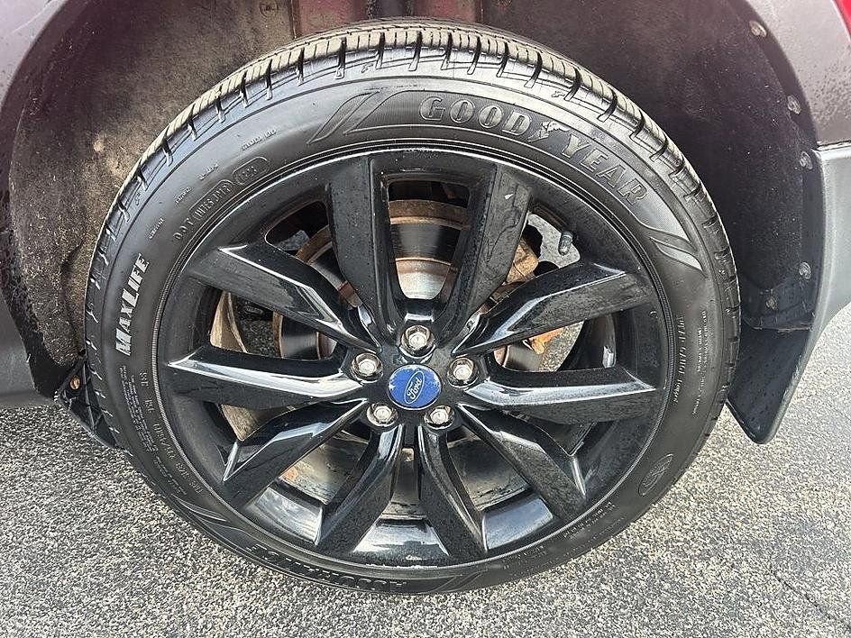 Used 2018 Ford Escape SE w/ SE Sport Appearance Package AWD/4WD image 41